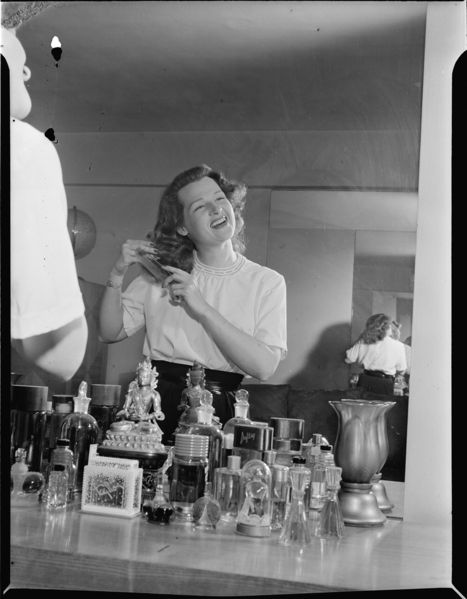 File:Jo Stafford, ca. July 1946 (William P. Gottlieb 08101).jpg