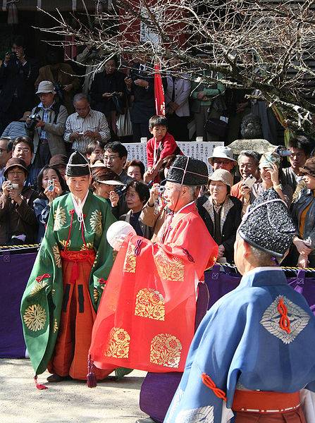 File:Kemari Matsuri at Tanzan Shrine 1.jpg