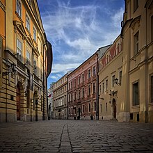 Kraków (33075371648).jpg