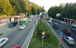 Rua perto da cidade turística