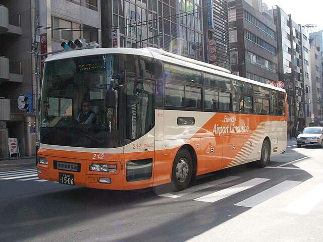 A 1M body with Nissan Diesel Space Arrow chassis