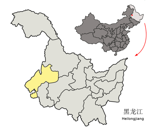 Location of Qiqihar City (yellow) in Heilongjiang (light grey) and China