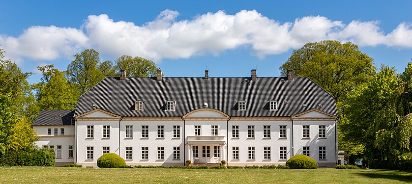Schloss Louisenlund - Haupthaus, Gartenfassade