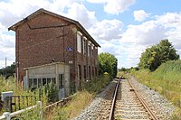 L'ancienne gare sur la ligne de chemin de fer de Laon à Hirson.