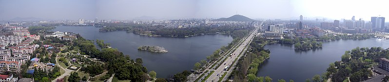 File:Maanshan Yushanhu lake.jpg