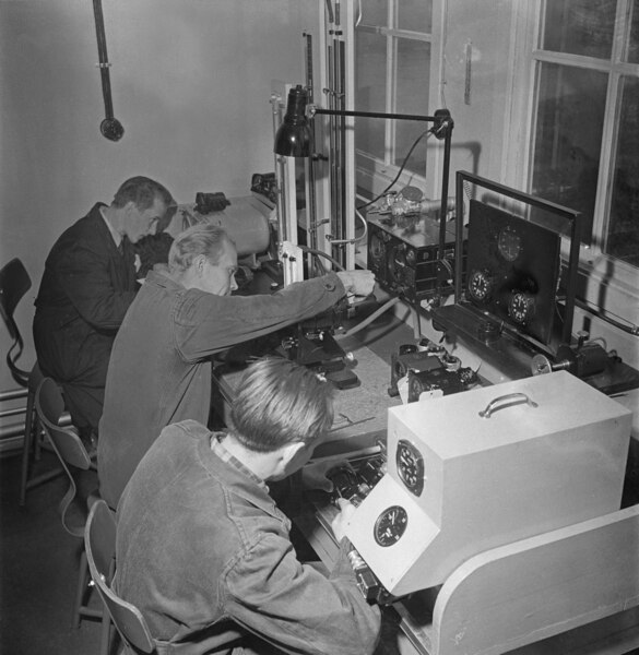 File:Maintenance of Aero Ltd's plane 1950 (JOKAUAS4 34-9).tif