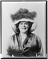 Marie Dressler, head-and-shoulders portrait, facing front, wearing hat LCCN00650790.jpg