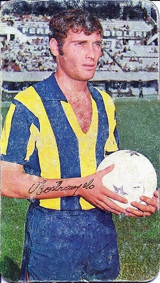 <span class="mw-page-title-main">Ernesto Mastrángelo</span> Argentine footballer (1948–2023)
