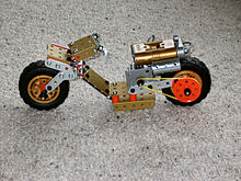 Meccano model motorcycle built with the Meccano Motion System 50 set Meccano motorcycle3.JPG