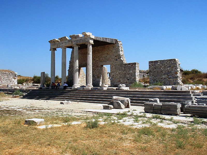 Fichier:Miletus- Temple - panoramio.jpg