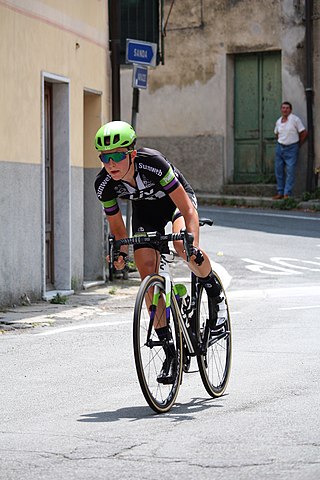 <span class="mw-page-title-main">Molly Weaver</span> British cyclist