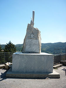 Monumento ai caduti di Monongha.jpg