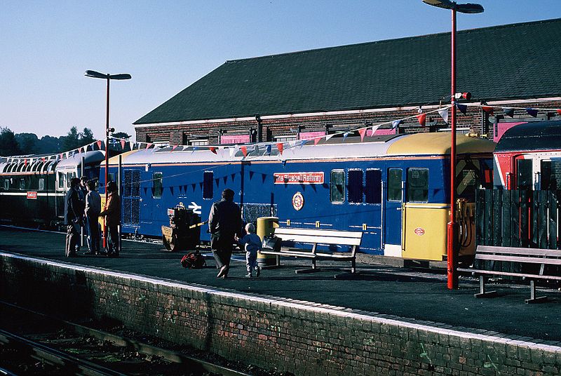 File:NSE East Grinstead - Oxted electrification gala (1987) 19.JPG