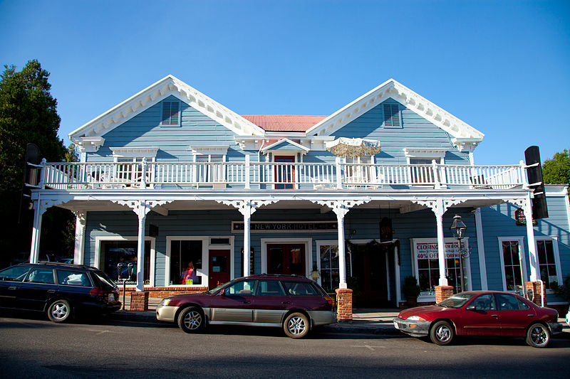 File:Nevada City Downtown Historic District-26.jpg