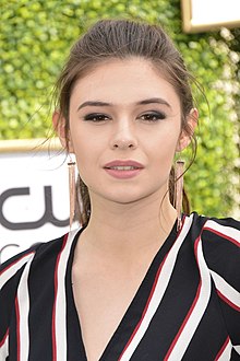 Nicole-maines-at-cw-network-s-fall-launch-in-burbank-10-14-2018-9.jpg