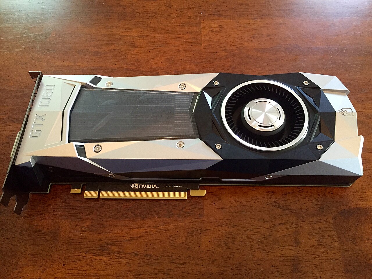 Archivo:Nvidia GeForce GTX 1080 Ti Founders Edition unpacking ...