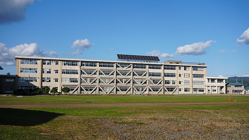 File:Odate city Higashi junior high school.jpg