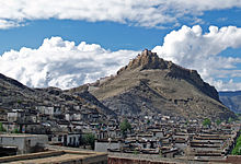 Old Gyantse and the Gyantse Dzong.jpg