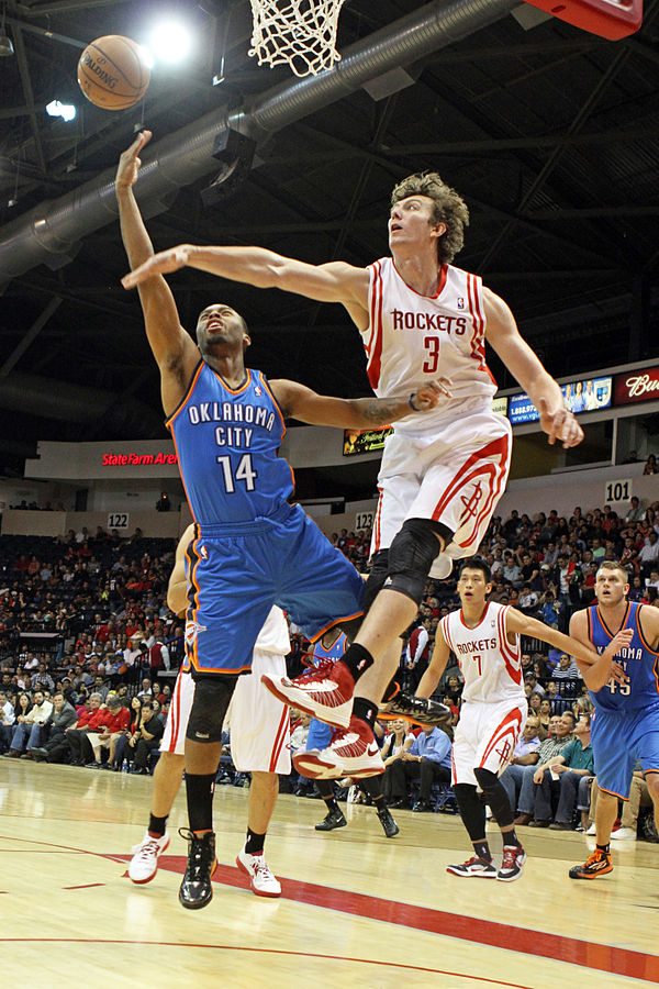 Cook in pre-season game versus Houston Rockets in 2012