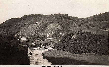 High tide at Weir Head — excursion steamer Alexandra, 127 gross tons, 126 feet in length, reversing at the entrance to the Tamar Manure Canal, in 1906.[46]