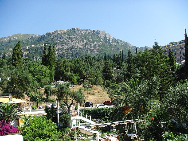 File:Palaiokastritsa 490 83, Greece - panoramio (11).jpg