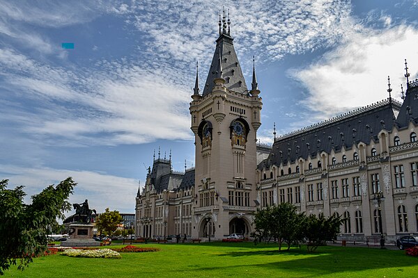 Iași (Hungarian: Jászvásár, German: Jasch)