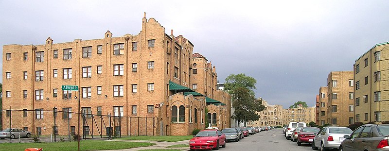 File:Palmer Park Apartment Building Historic District Detroit 2.jpg