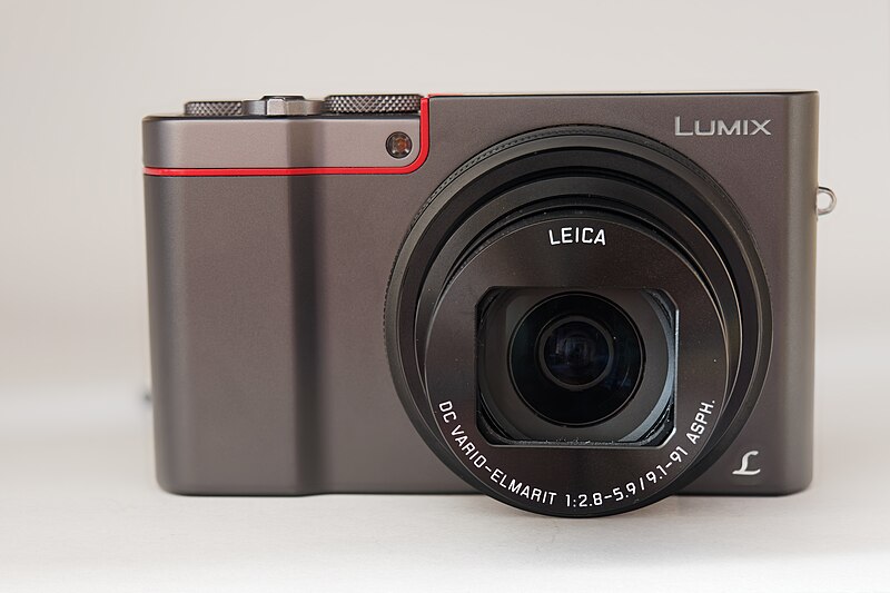 File:Panasonic Lumix DMC-TZ100 P8041656.jpg