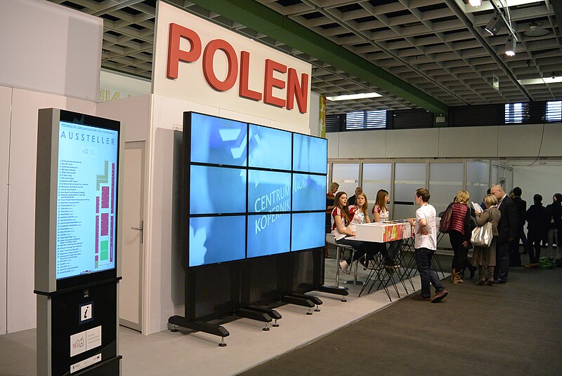 File:Pawilon polski ITB2014.JPG
