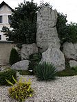 Petrovice, pomník padlým I. a II. světové války.jpg