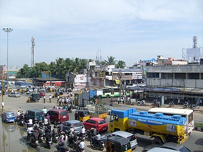 How to get to Porur with public transit - About the place