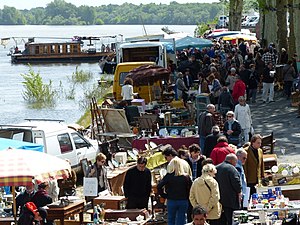 Brocante: Description, En France, Notes et références