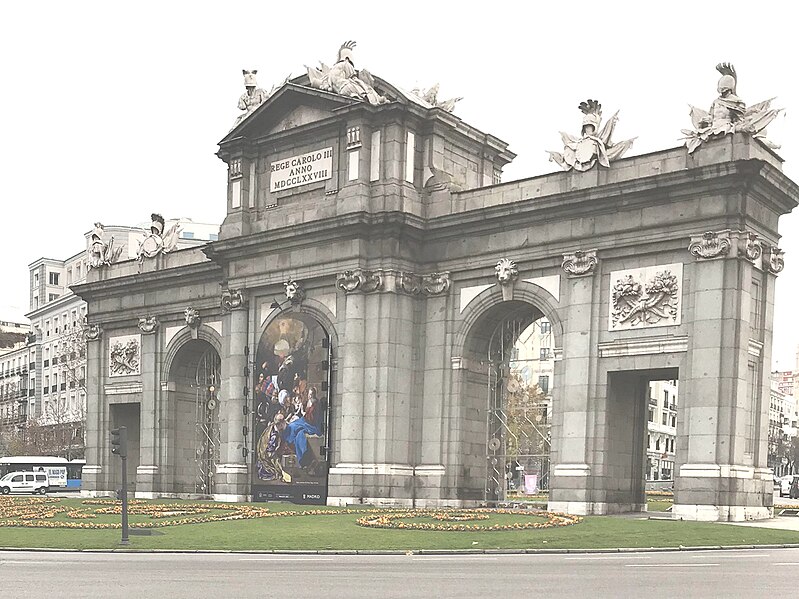 File:Puerta de Alcala 2018 Madrid.jpeg