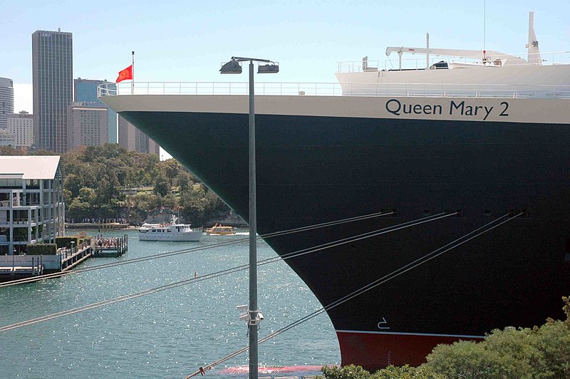 File:Queen Mary 2 bow.jpg