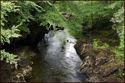 River Coe at Glencoe village. - panoramio