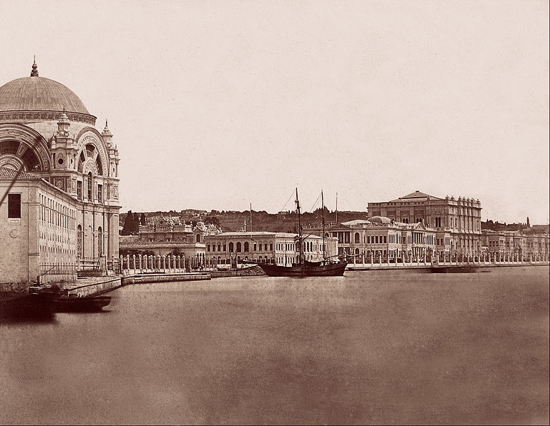 File:Robertson & Beato - Dolmabahçe Palace and Mosque - Google Art Project.jpg