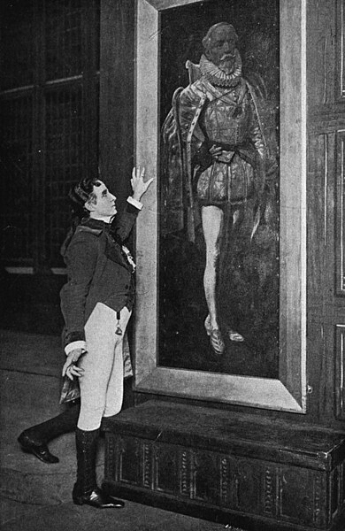 Lytton as Sir Ruthven (Robin Oakapple) in Ruddigore, 1920 revival