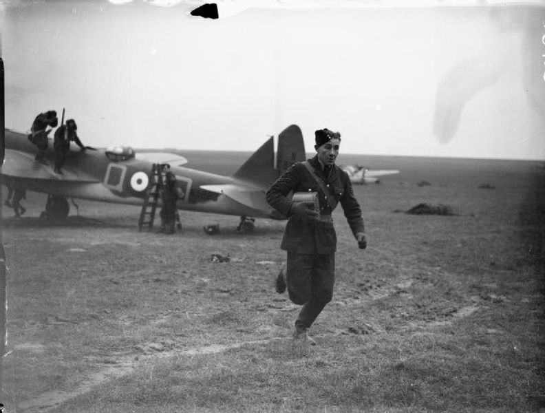 File:Royal Air Force- France, 1939-1940 C118.jpg