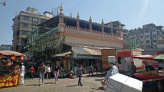 <span class="mw-page-title-main">Sat Tad Masjid</span> Historic Mosque of Bombay (Mumbai)