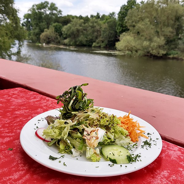 File:Salad on the Lahn, Limburg.jpg