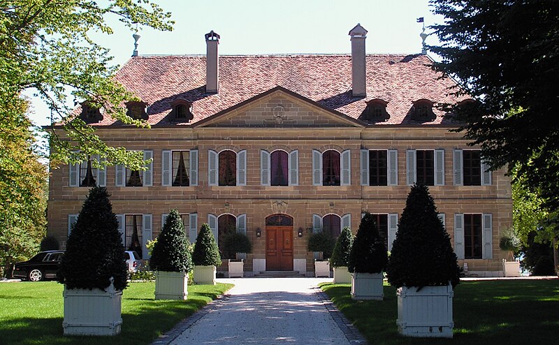File:Satigny chateau Choully 2011-08-28 14 32 55 PICT4272.jpg