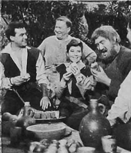 Scene uit The Adventures of Robin Hood, 1959 V.l.n.r. Richard Greene, James Hayter, Bernadette O'Farrell, Archie Duncan