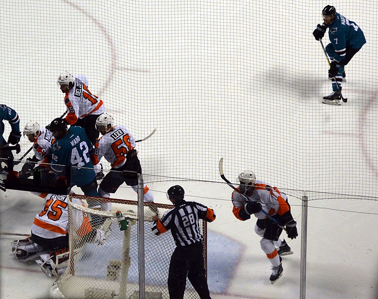 File:Sharks vs Flyers (32036546555).jpg