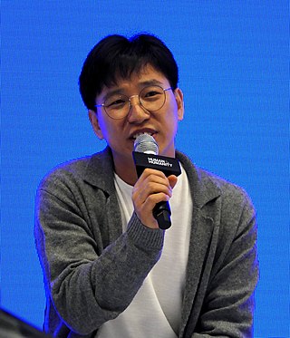 <span class="mw-page-title-main">Shin Yong-mok</span> South Korean poet (born 1974)