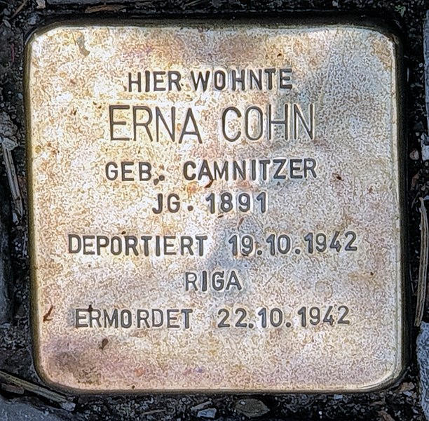 File:Stolperstein Sybelstr 69 (Charl) Erna Cohn.jpg