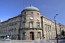 Udsigt over det ovale sektionstårn på hjørnet af Place de la Gare og den tidligere Kronenburger Ring.