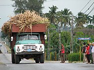ZIL-130 που μεταφέρει ζαχαροκάλαμου στην Κούβα (2007)