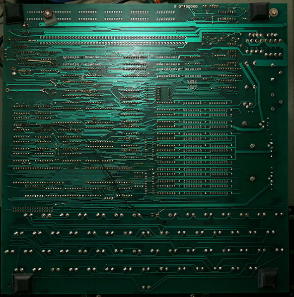 File:Super 80 computer Logic board (reverse).JPG