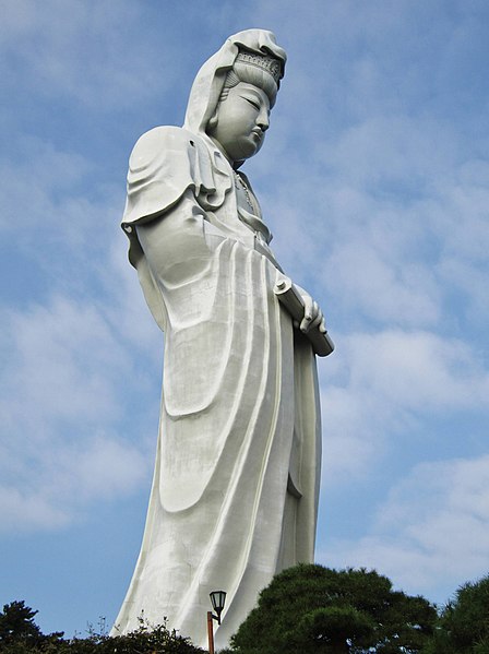 File:Takasaki Kannon 5.jpg