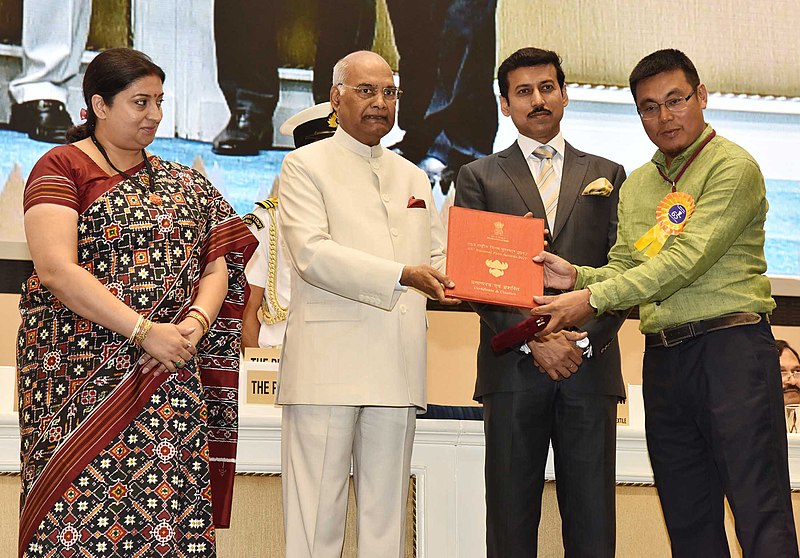 File:The President, Shri Ram Nath Kovind presenting the Swarna Kamal Award to Bobby Washengbam (Best Book on Cinema), at the 65th National Film Awards Function, in New Delhi.JPG